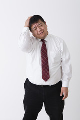 スーツを着た男性