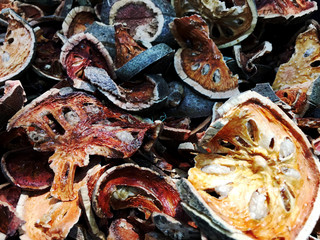 Dried Quince herbs, boil water taste sweet