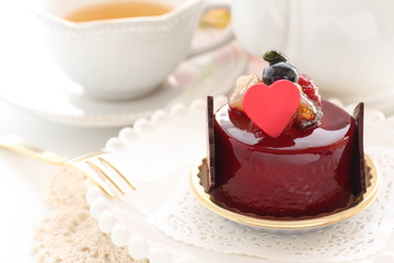 Raspberry mousse cake