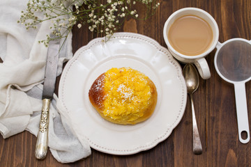 traditional portuguese bread pao de deus