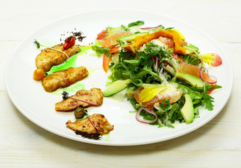 Fried fish and green salad