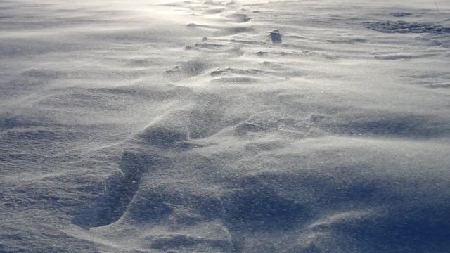 Schnee weht im Winter vid 01
