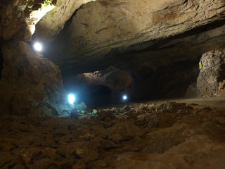 Bacho Kiro cave