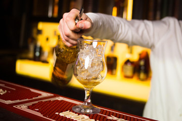 alcoholic cocktail is pours