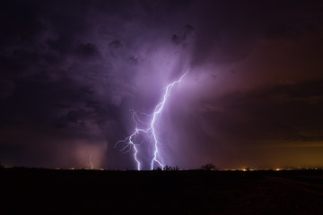 Obraz na płótnie Canvas Lightning strike and rain