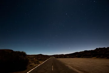Papier Peint photo autocollant Nuit Paysage de ciel nocturne au volcan Teide à Tenerife
