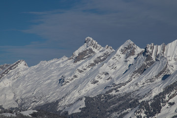 chaine des aravis en hiver