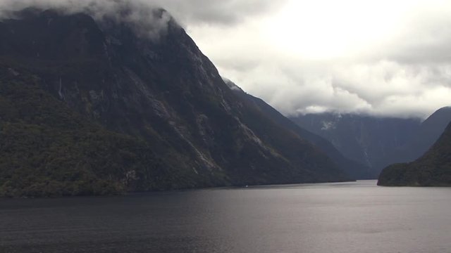 Milford Sound Fjords New Zealands