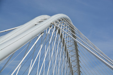 puente de arquitectura moderna