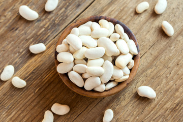 Fototapeta na wymiar Raw White Beans