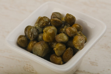 Pickled capers