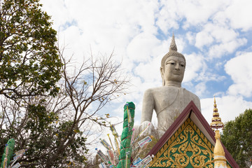 Obraz premium Mukdahan, Thailand - February 10, 2017 : Wat Phu Manarom temple, Mukdahan, Thailand