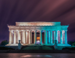 Washington DC, United States: Abraham Lincoln Memorial at night

