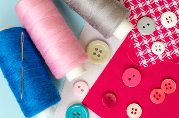 great set for sewing or clothing repair