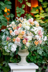 Obraz na płótnie Canvas Wedding floristry and decoration