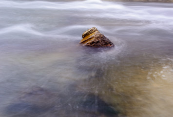 Fels - Stein im Fluss
