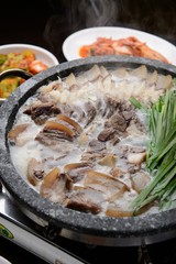 suyuk jeongol.  Boiled Beef Slice Hot Pot