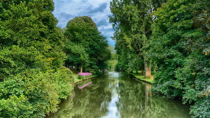 Fototapeta na wymiar Beautiful park of Minnewaterpark in Brugge