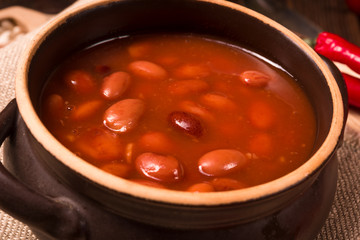 beans with piquant Tomato sauce