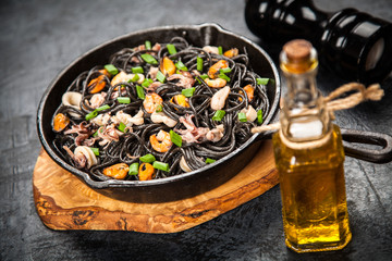 Black spaghetti with seafood