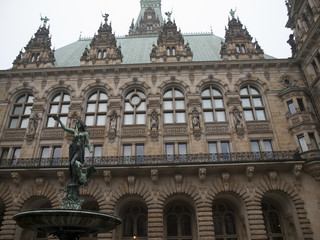 Fototapeta na wymiar Courtyard of City Hall of Hamburg