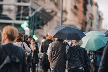 Naklejka premium Rome city life in a rainy day