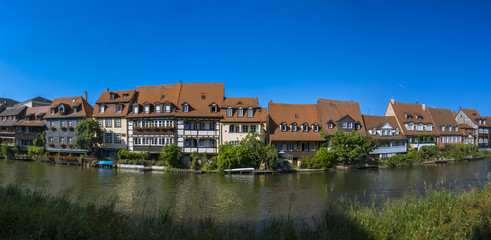 Fototapeta na wymiar Little Venice (Klein Venedig) and River Regnitz in Bamberg, Bavaria, Germany