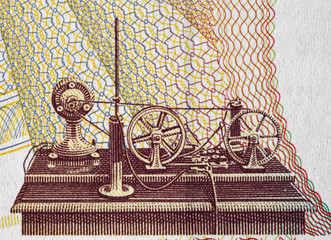 Guglielmo Marconi radio telegraph machine transmitter on Italy 2000 lira banknote (1990) extreme...