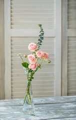Obraz premium pink roses in the vase