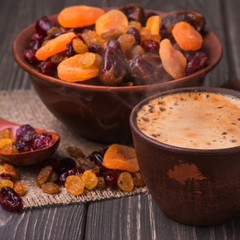 coffee mug with dried fruit
