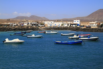 Fototapeta na wymiar Fishing boats in port, Fuerteventura