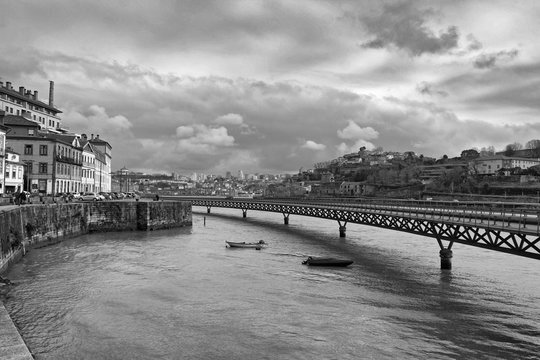 Fototapeta Black-and-white photo of Porto with the Douro River, Portugal
