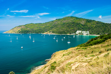 Obraz premium Punkt widokowy widok na morze lampromphep phuket, tajlandia