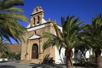 Fototapeta na wymiar Nuestra Senora de la Pena church near Betancuria village, Fuerteventura