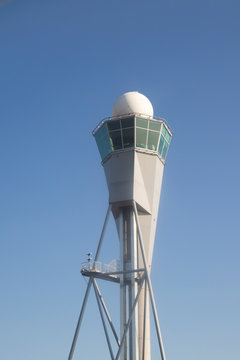 Flughafen-Tower