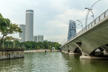 Fototapeta premium One of the bridges over the Singapore River