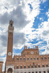 Obraz premium Torre del Mangia in Siena, Italy