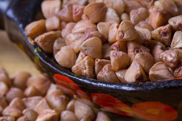Каша из гречневой крупы. Здоровая еда. Каша. Porridge from...