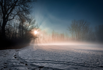 Obraz na płótnie Canvas Sonnenaufgang im Nebel