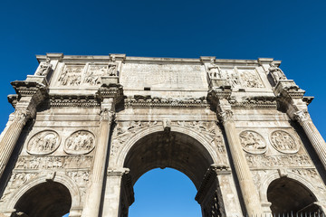 Fototapeta na wymiar Arch of triumph in Rome, Italy