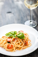 spaghetti with tomato sauce