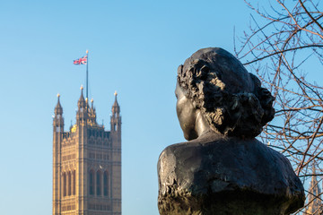 Statue of Violette Szabo in London