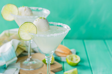 Vanilla ice cream margarita floats
