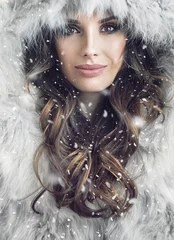Foto op Plexiglas Artist KB Portret van een aantrekkelijke brunette vrouw