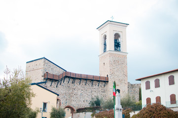 chiesa lago di garda