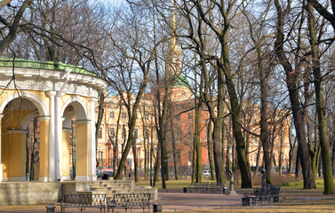 Fototapeta na wymiar Mikhailovsky Garden in St.Petersburg.