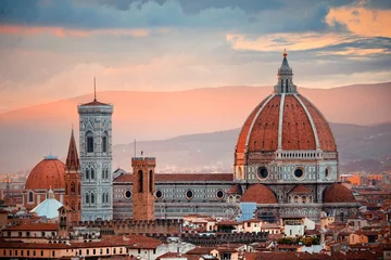 Foto op Plexiglas Zonsondergang skyline van de kathedraal van Florence © rabbit75_fot