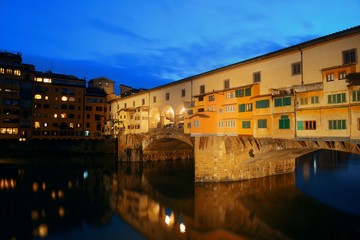 Fototapeta na wymiar Florence Ponte Vecchio night view