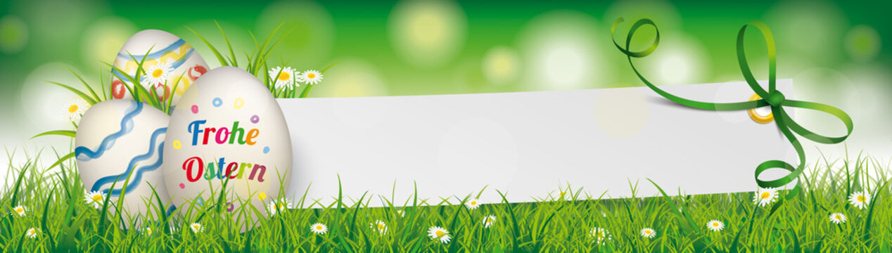 Frohe Ostern, Ostereier mit einem Papierzettel mit Schleife