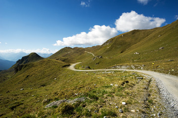Weg in den Bergen